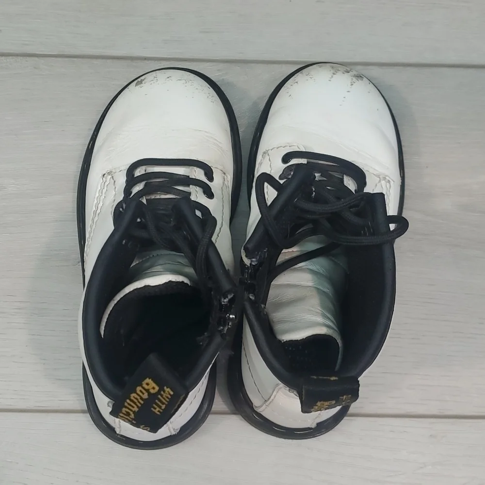 Dr.Martens Kids Girls 1460T Boots shoes sz UK 8 US 9